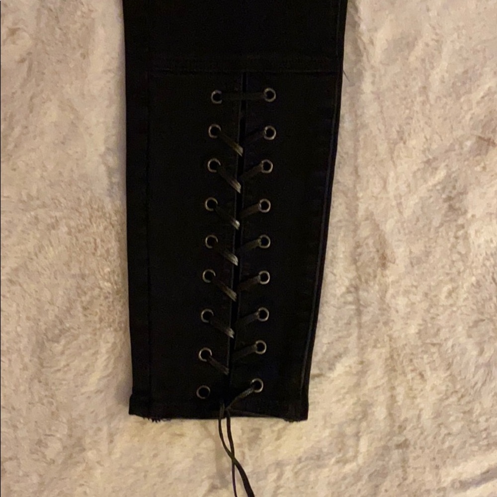 Jeans - Picture 2 of 4